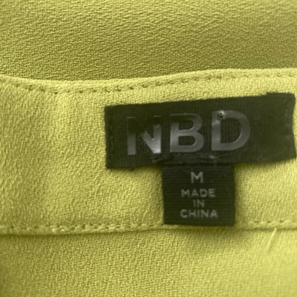 NBD Topaz Straight Leg Pants Size Medium Kiwi Green - Picture 8 of 9